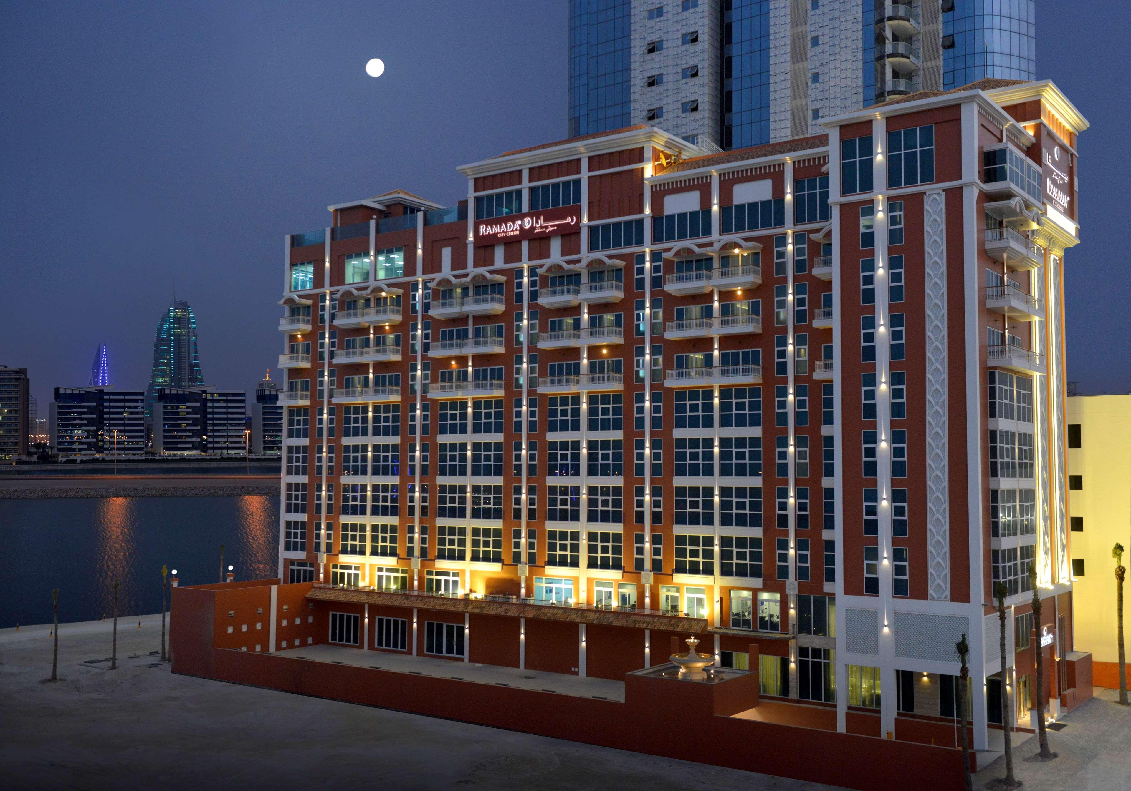Ramada By Wyndham Manama City Centre Zewnętrze zdjęcie