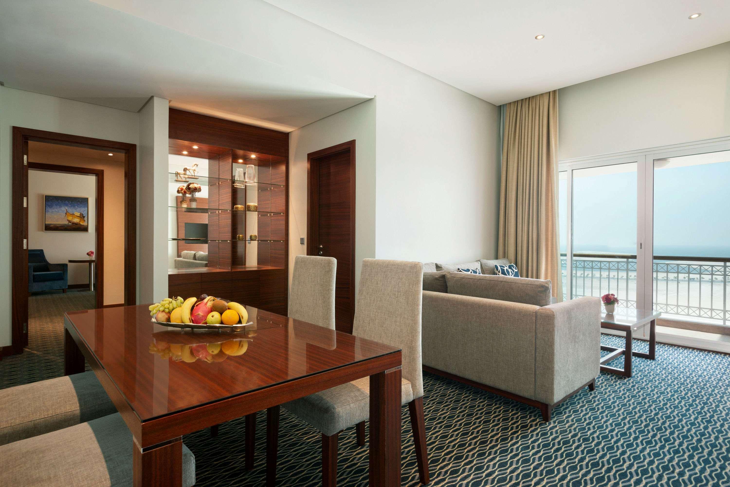 Ramada By Wyndham Manama City Centre Zewnętrze zdjęcie