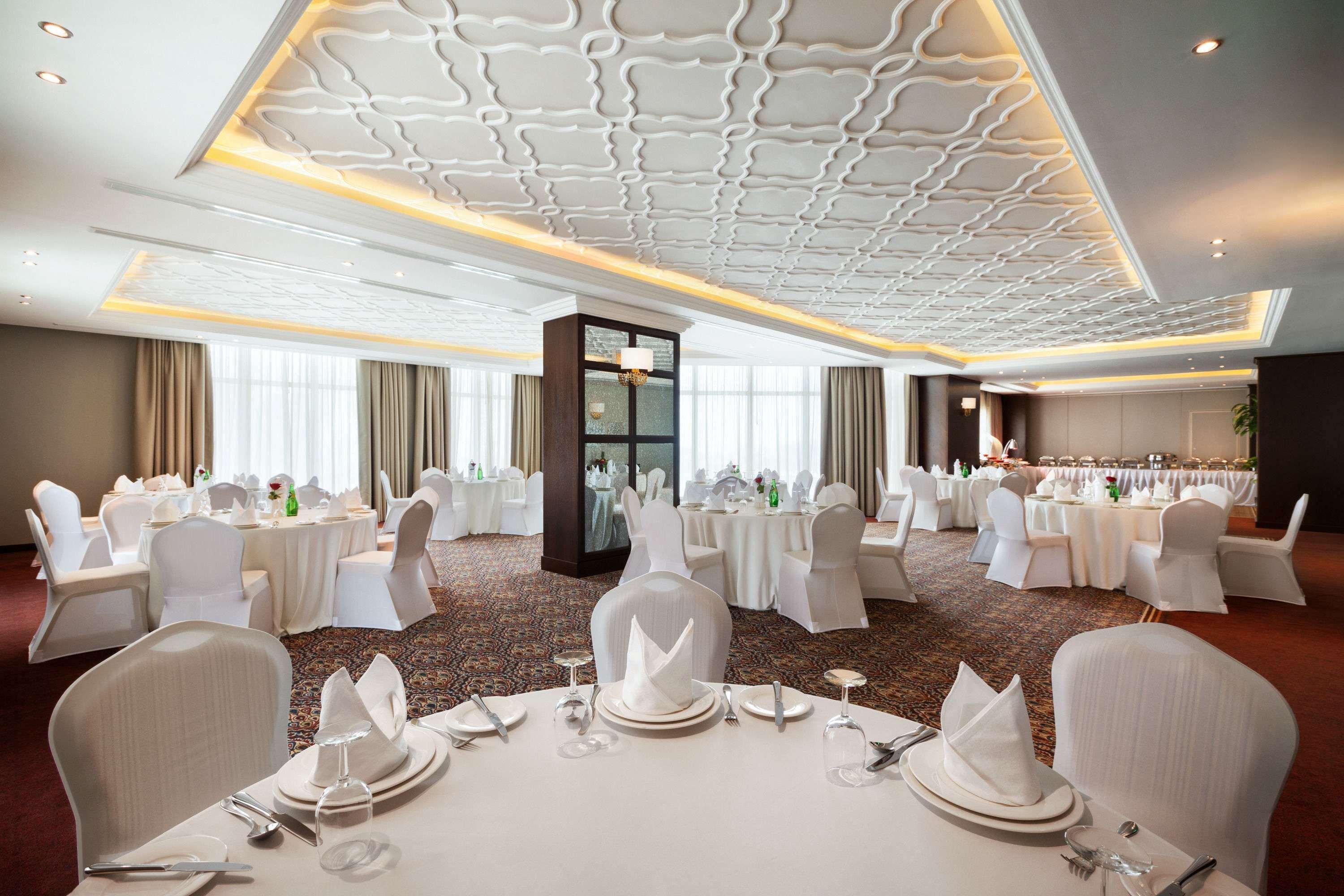 Ramada By Wyndham Manama City Centre Zewnętrze zdjęcie