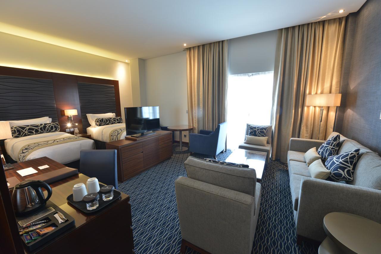 Ramada By Wyndham Manama City Centre Zewnętrze zdjęcie