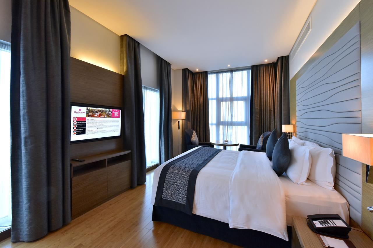 Ramada By Wyndham Manama City Centre Zewnętrze zdjęcie