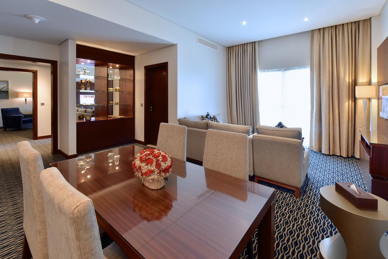 Ramada By Wyndham Manama City Centre Zewnętrze zdjęcie