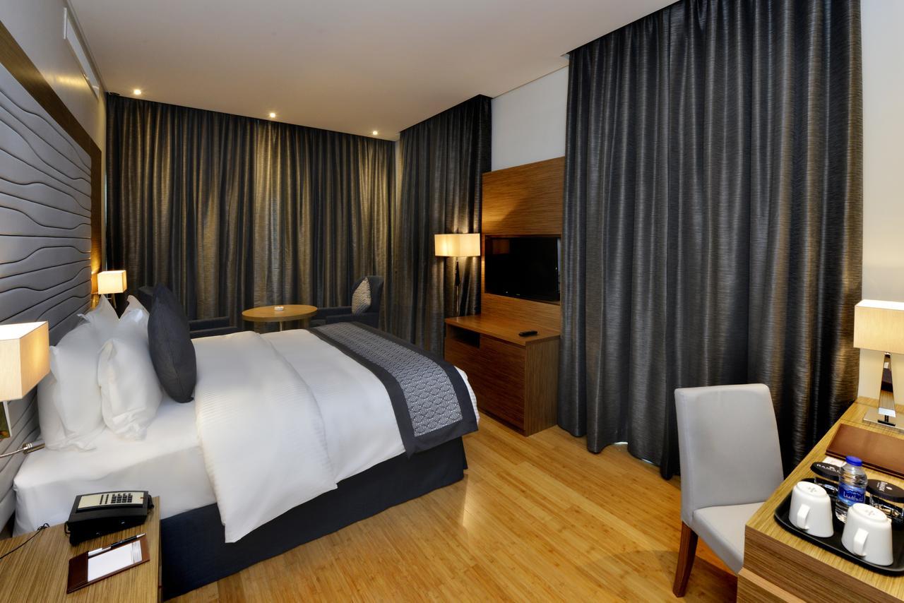 Ramada By Wyndham Manama City Centre Zewnętrze zdjęcie